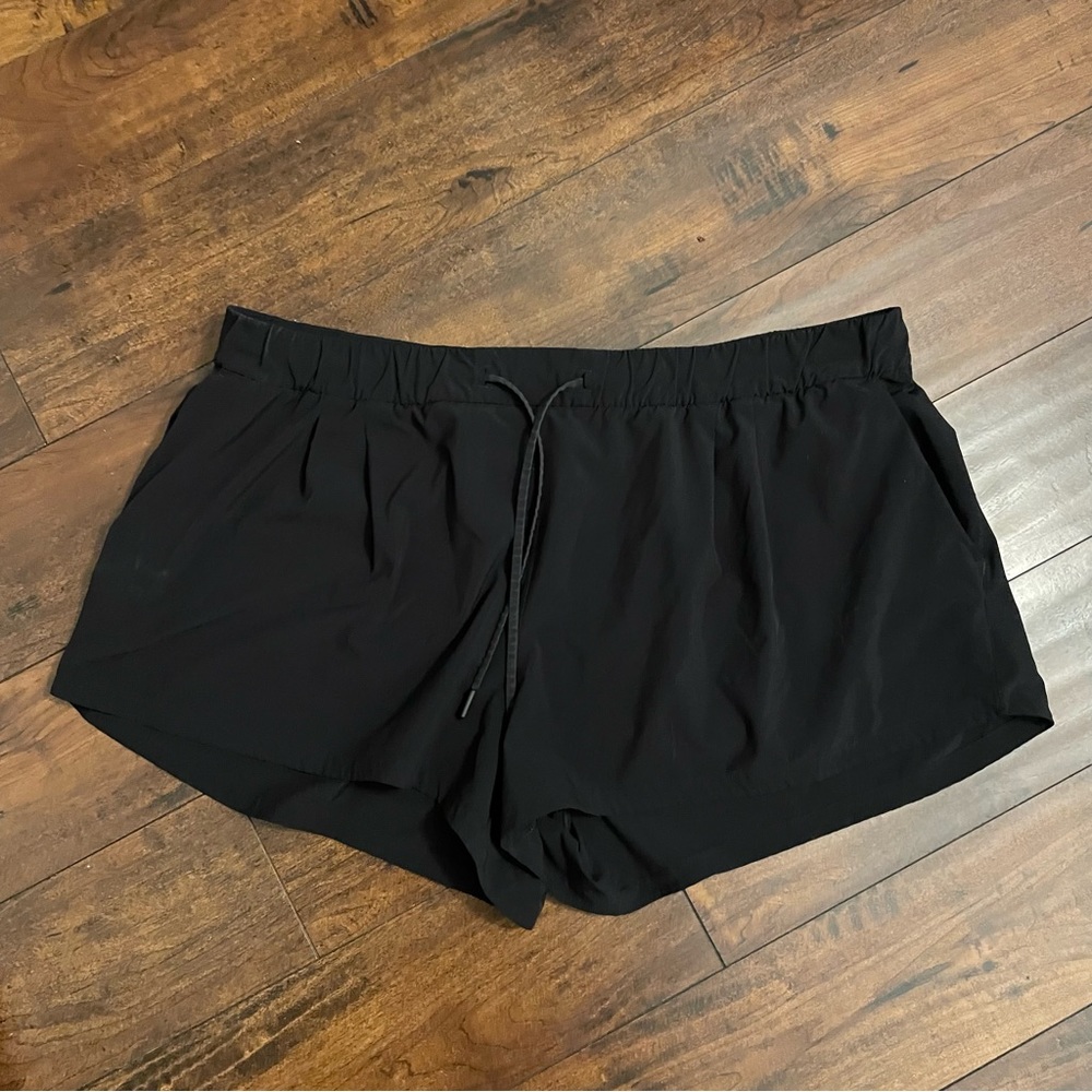 Lululemon Stroll at Sundown Mid-Rise Short